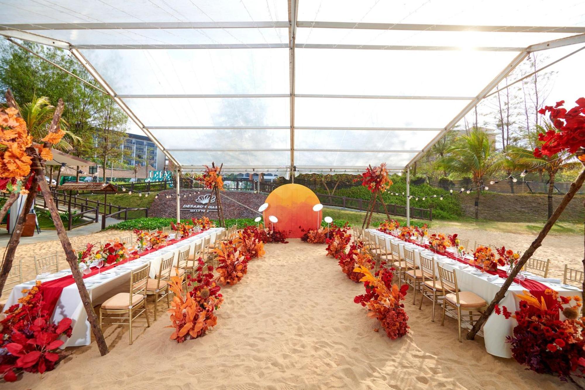 The Westin Desaru Coast Resort Exteriér fotografie The Beach Club