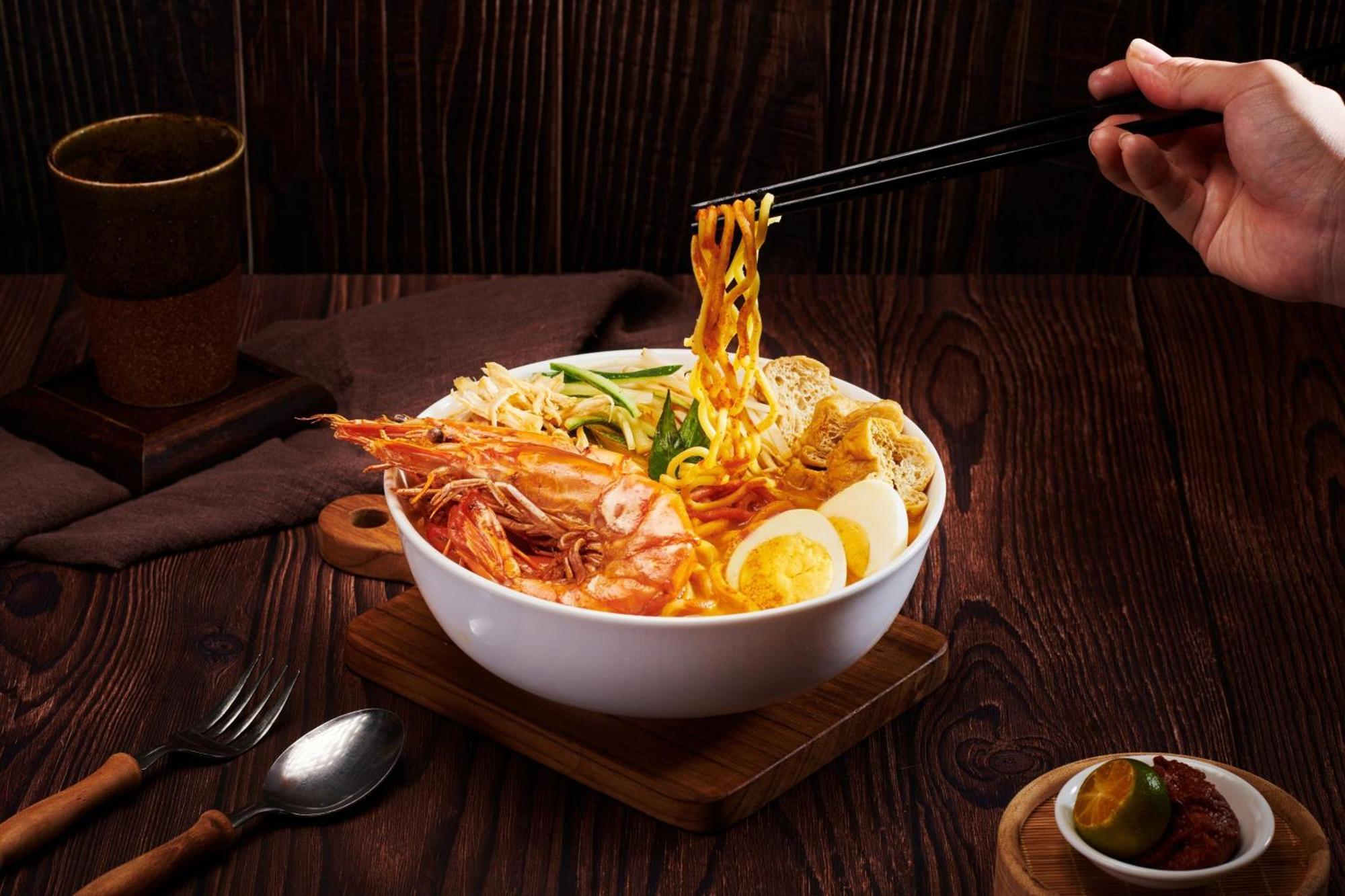 The Westin Desaru Coast Resort Exteriér fotografie A bowl of Hokkien mee