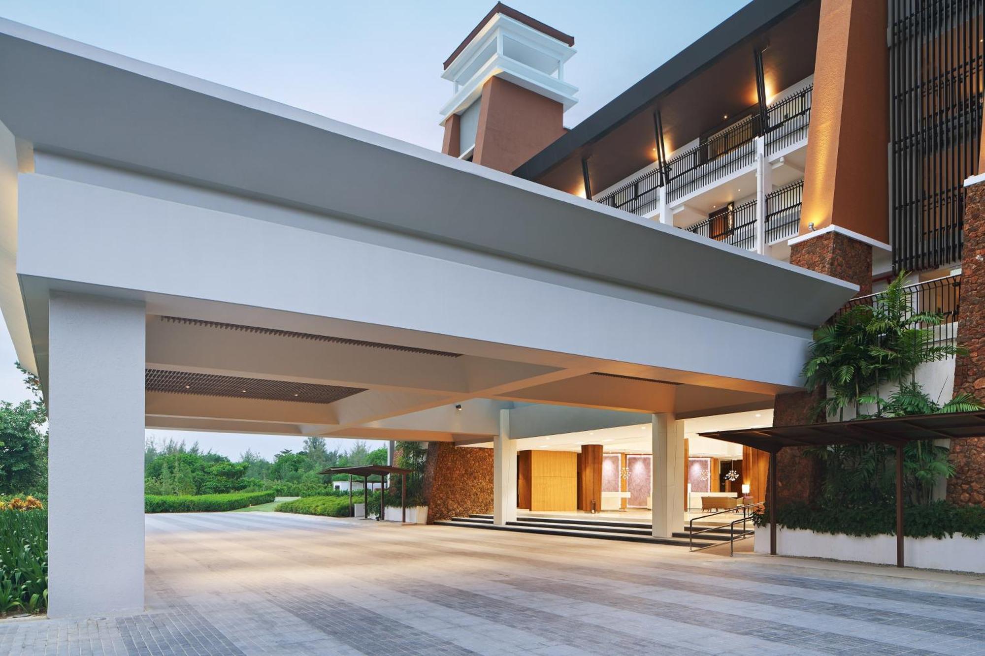 The Westin Desaru Coast Resort Exteriér fotografie The hotel's entrance